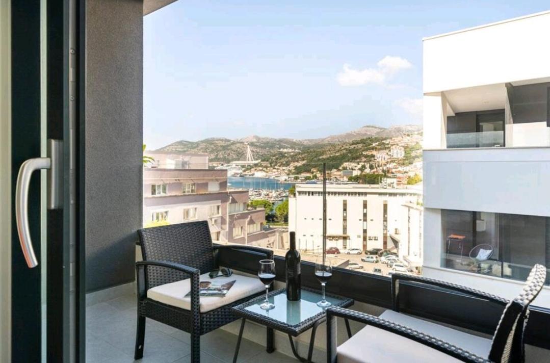 Gorgeous Dubrovnik Sea View Apartment With Free Parking Exteriör bild